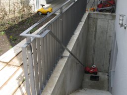 Aussengelaender lackiert-033